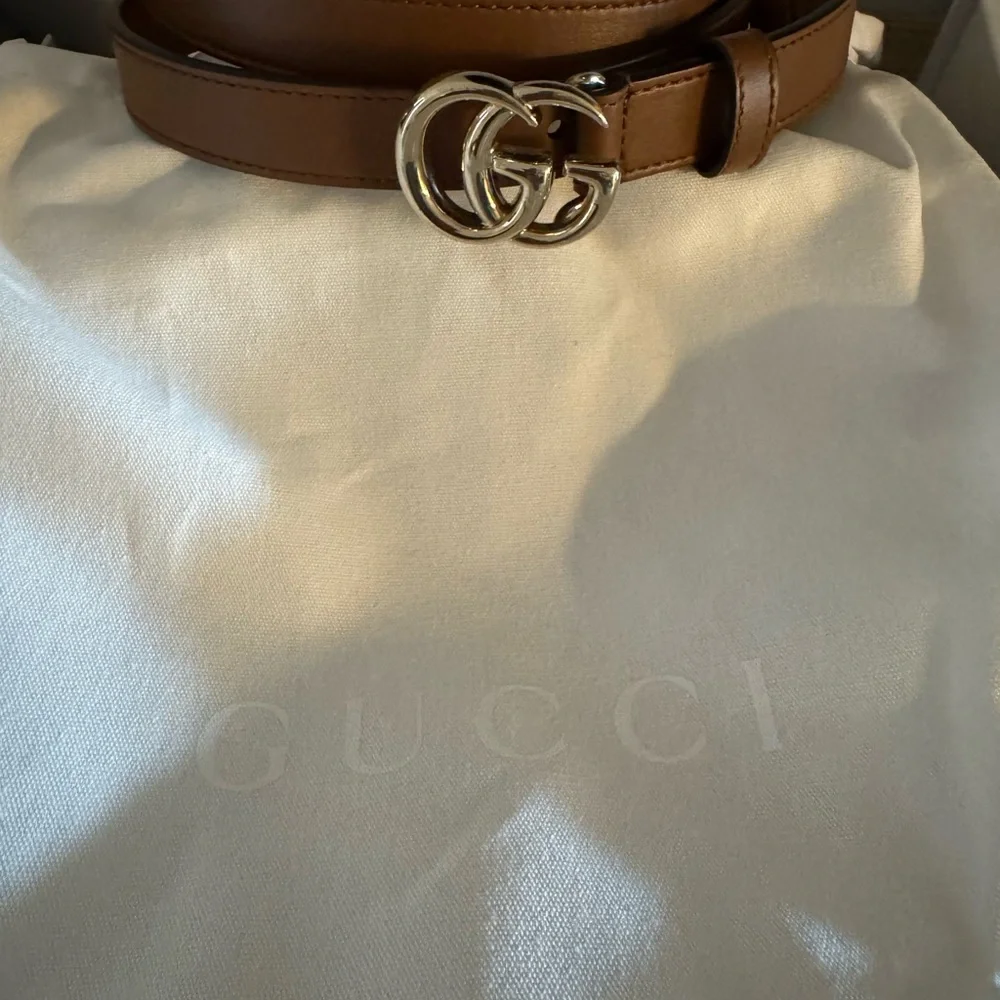 Gucci Brown Leather Belt with Gold Buckle - Picture 4 of 7